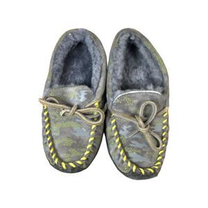 L.L. Bean 502930 Wicked Good Camo Blue Suede Shearling Moccasins Youth Size 2
